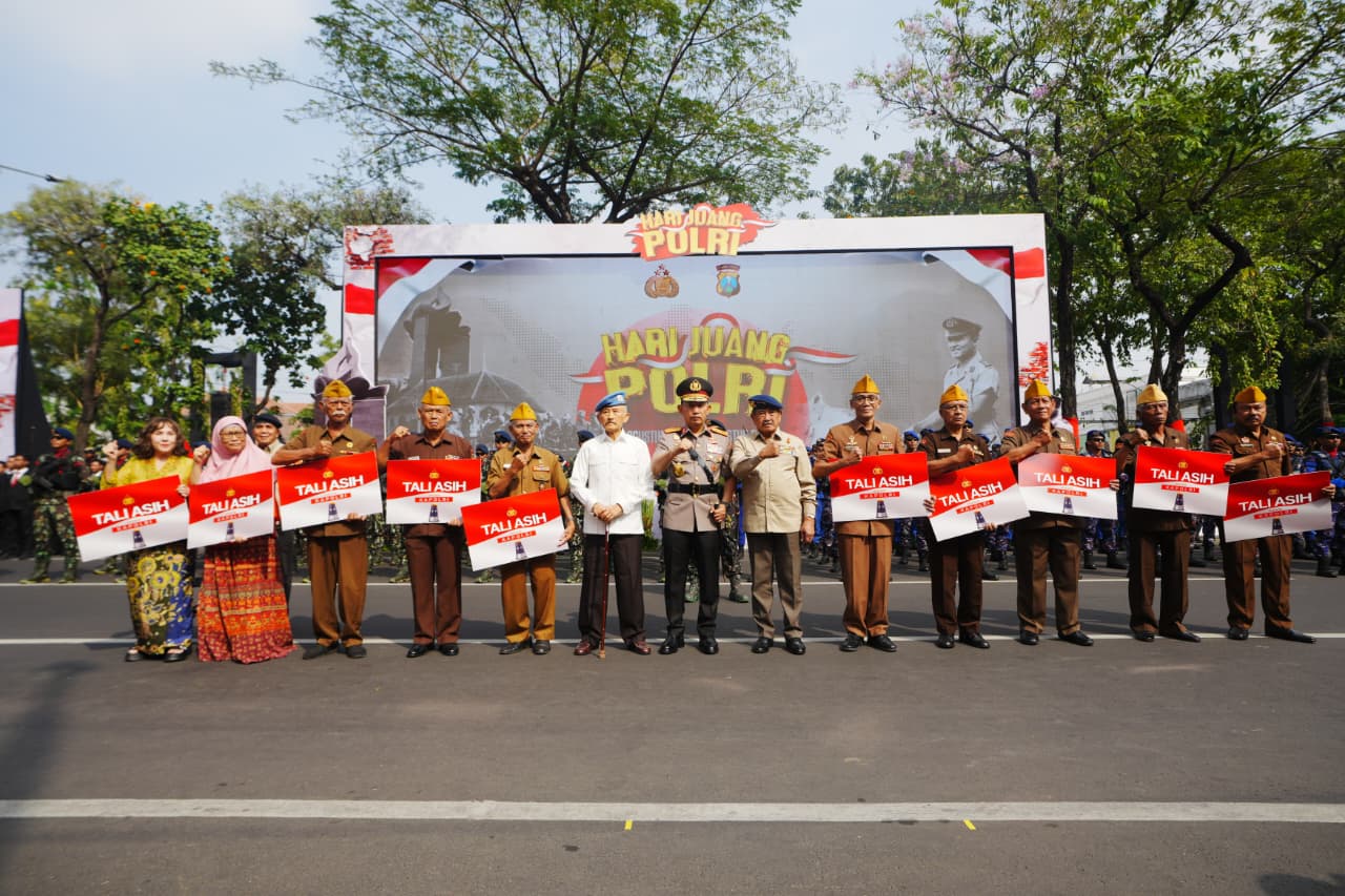 Kapolri Pimpin Upacara Hari Juang Polri di Surabaya