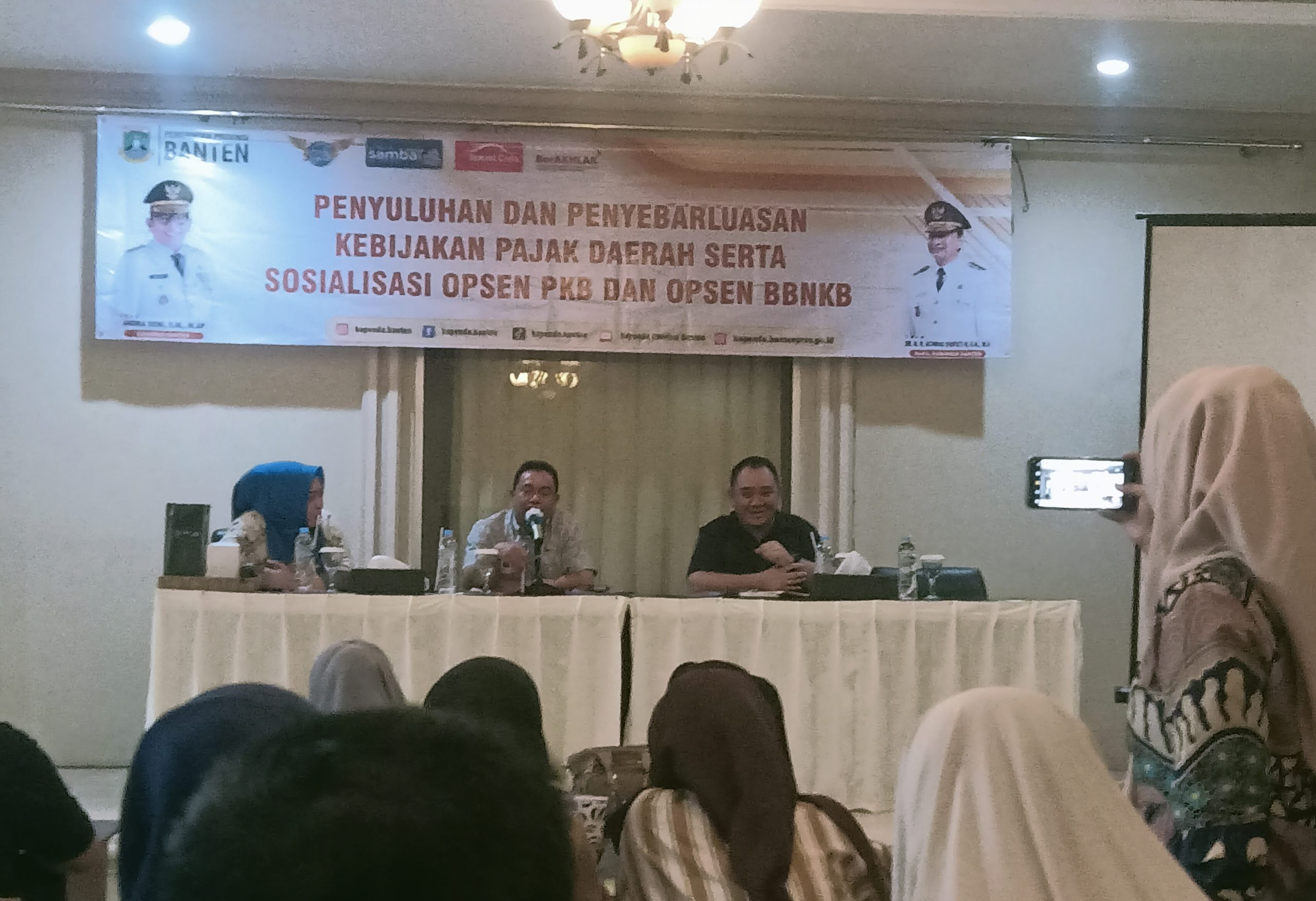Bapenda Banten Gelar Sosialisasi Kebijakan Pajak Daerah dan Opsen PKB-BBNKB di Serang