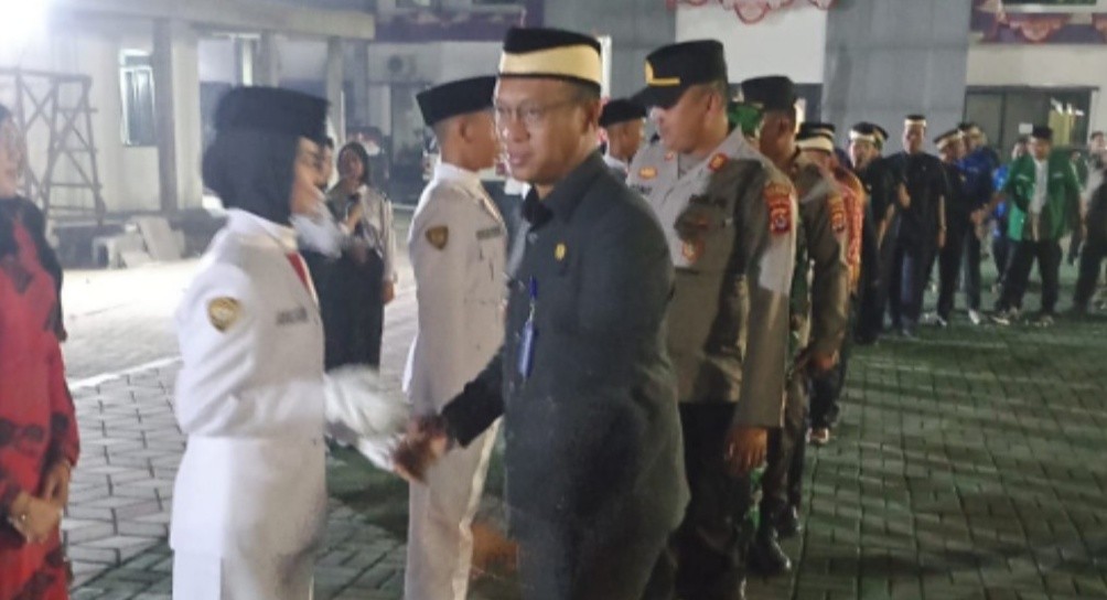 Camat Rajeg Pimpin Pengukuhan Paskibra Kecamatan Rajeg