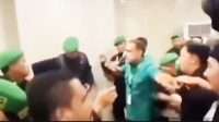 Parah! Adu Jotos Antar Kader Warnai Muktamar X PPP Parah! Adu Jotos Antar Kader Warnai Muktamar X PPP