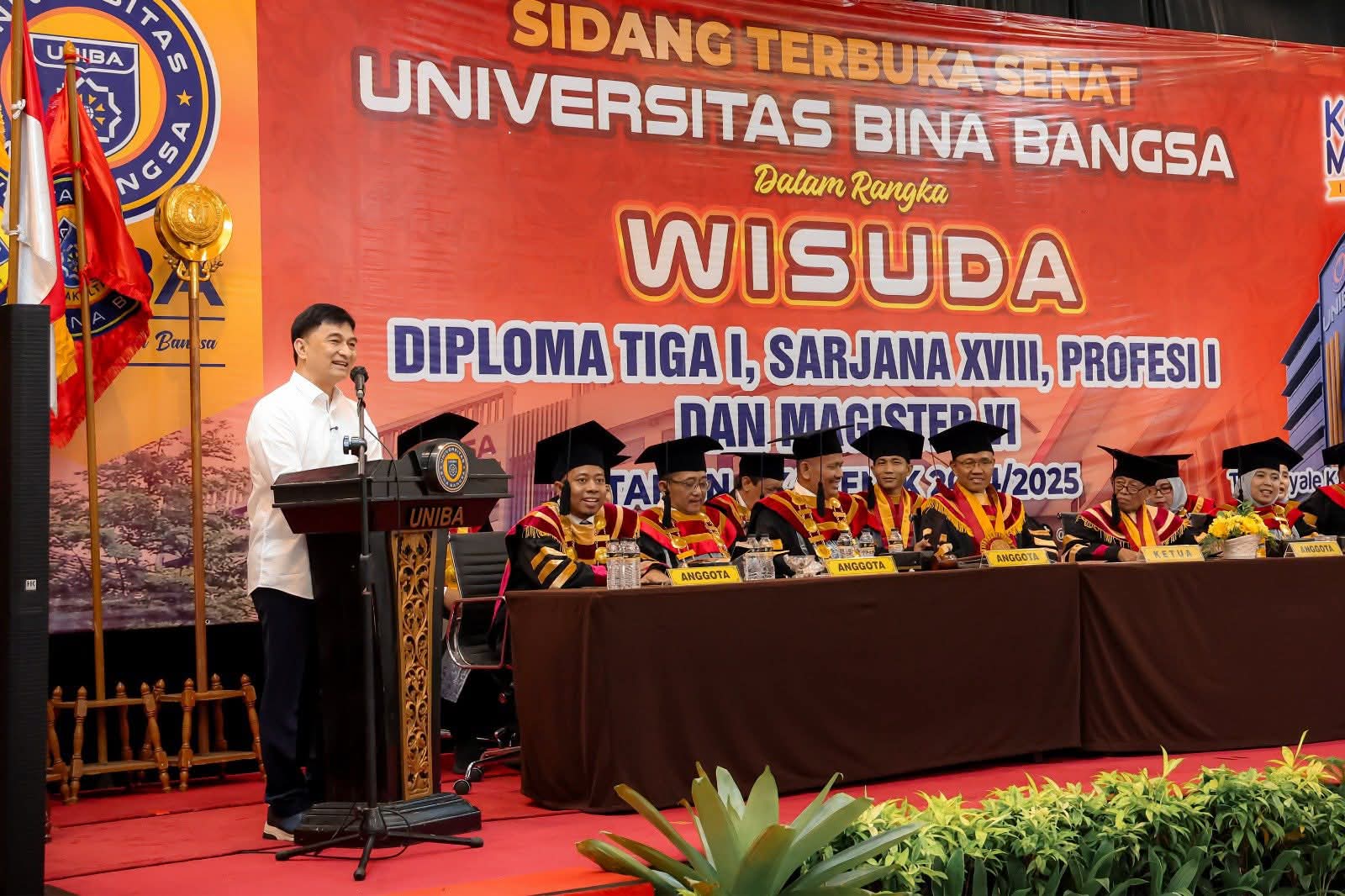 Wagub Banten Ajak Lulusan Uniba Jadi Agen Perubahan dan Berkontribusi Nyata bagi Masyarakat