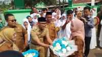 Rangkaian Hari Jadi ke-499, Pemkab Serang Gelar Bakti Sosial di Kecamatan Petir