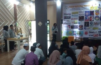 Rayakan HUT ke-2, Forum Wartawan Banten Gelar Temu Media dan Santunan 100 Anak Yatim Piatu
