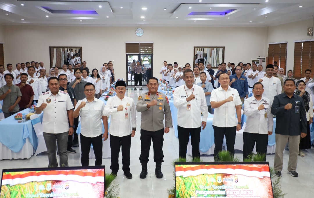 Polda Banten Tegaskan Komitmen Awasi Harga dan Distribusi Beras Polda Banten Tegaskan Komitmen Awasi Harga dan Distribusi Beras