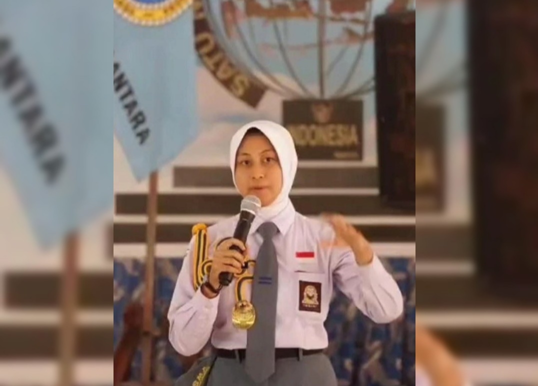 Panggilan Jiwa Ibu Pertiwi: Transformasi Ikrar Suci Bagimu Negeri Panggilan Jiwa Ibu Pertiwi: Transformasi Ikrar Suci Bagimu Negeri