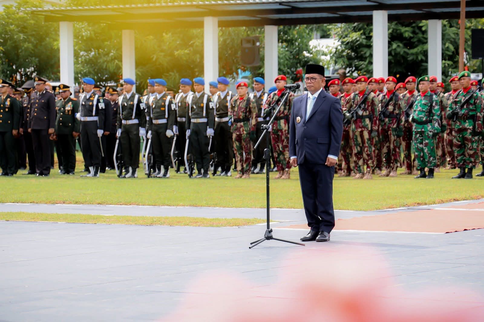 Gubernur Andra Soni Pimpin Ziarah Nasional Hari Pahlawan di TMP Ciceri Kota Serang