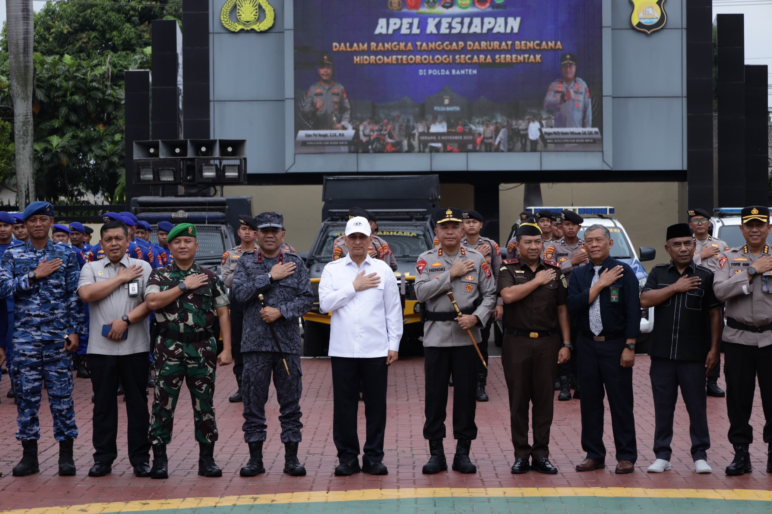 Polda Banten Gelar Apel Tanggap Darurat Bencana Hidrometeorologi 2025 Polda Banten Gelar Apel Tanggap Darurat Bencana Hidrometeorologi 2025