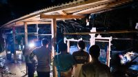 Polsek Petir Bantu Korban Kebakaran Rumah di Cidokdok Desa Mekar Baru Polsek Petir Bantu Korban Kebakaran Rumah di Cidokdok Desa Mekar Baru