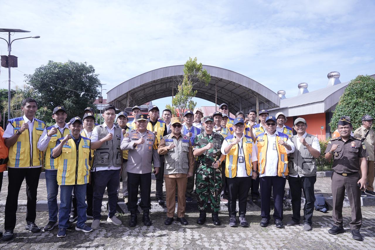 Wakapolda Banten Hadiri Apel Siaga Bencana Hidrometeorologi 2025 Wakapolda Banten Hadiri Apel Siaga Bencana Hidrometeorologi 2025
