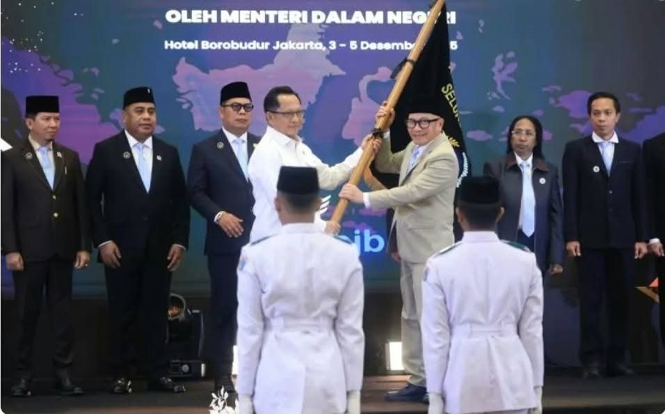 Mendagri M. Tito Karnavian Kukuhkan Pengurus ADPSI dan ASDEPSI 2025–2030