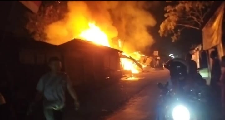 Enam Kios di Kibin Ludes Terbakar, Diduga Akibat Korsleting Listrik