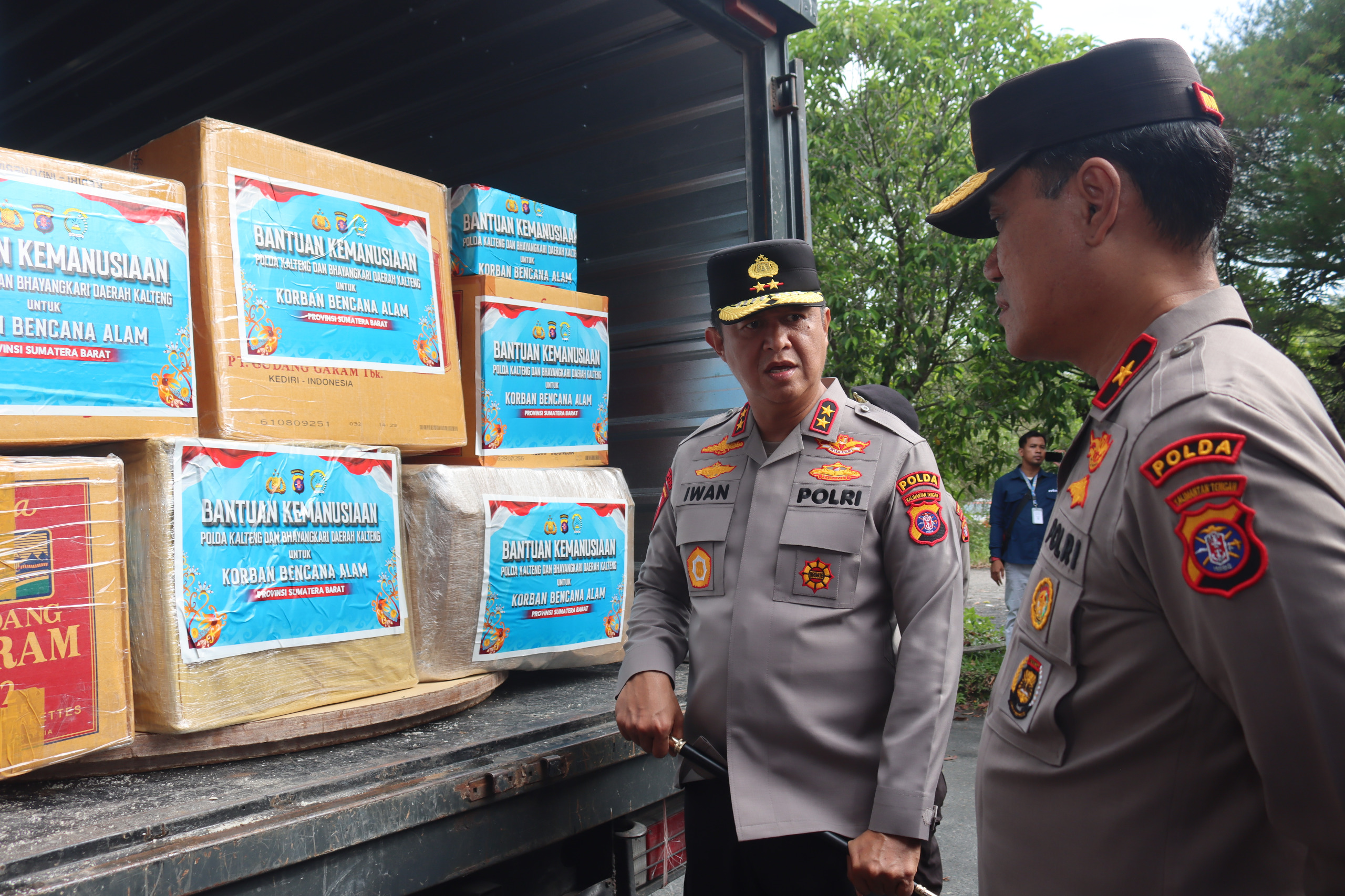 Polda Kalteng Kirim Bantuan Kemanusiaan untuk Korban Bencana di Sumatera