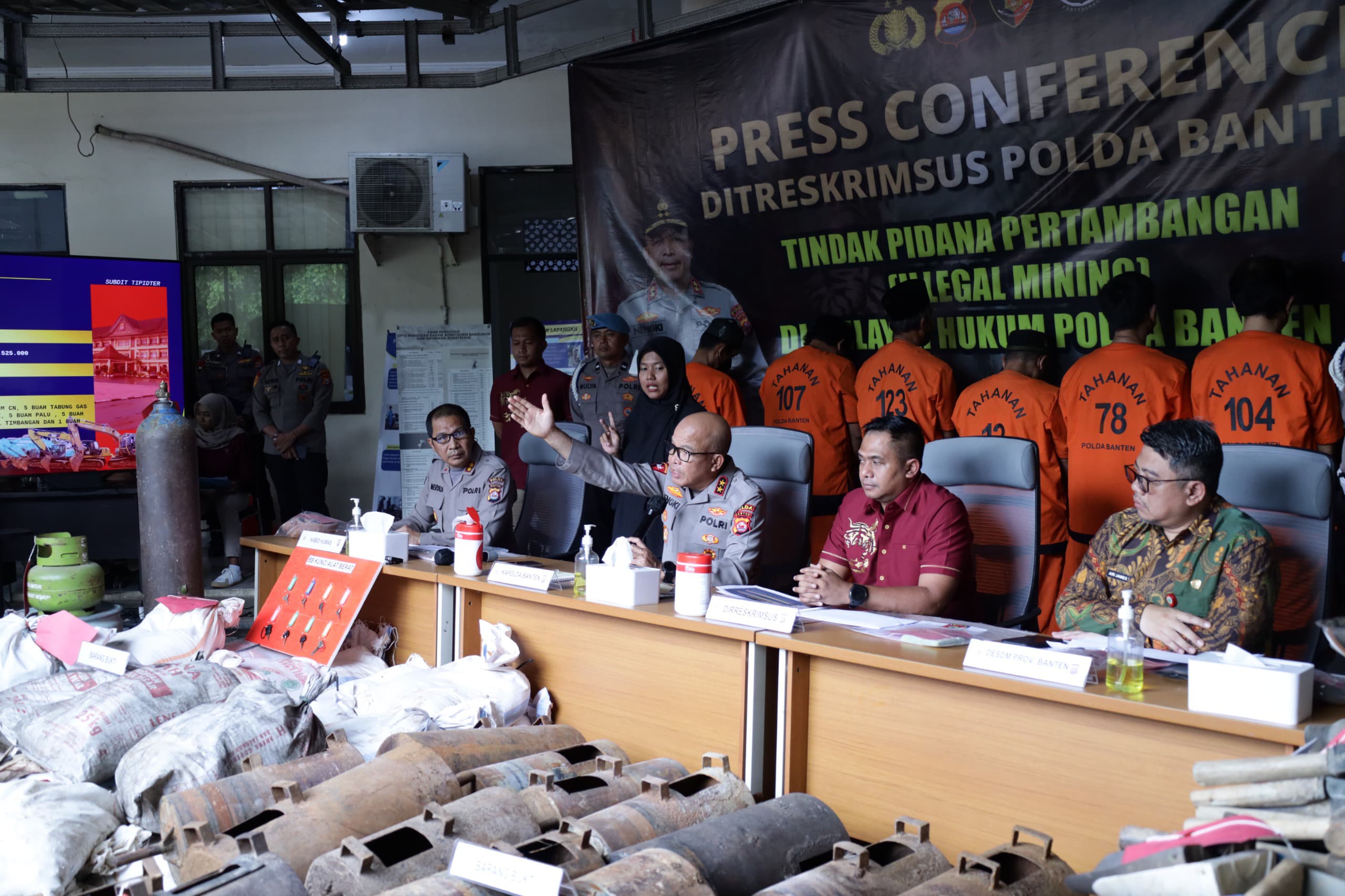 Kapolda Banten : Tidak Ada Ruang Bagi Pertambangan Ilegal di Banten Kapolda Banten : Tidak Ada Ruang Bagi Pertambangan Ilegal di Banten
