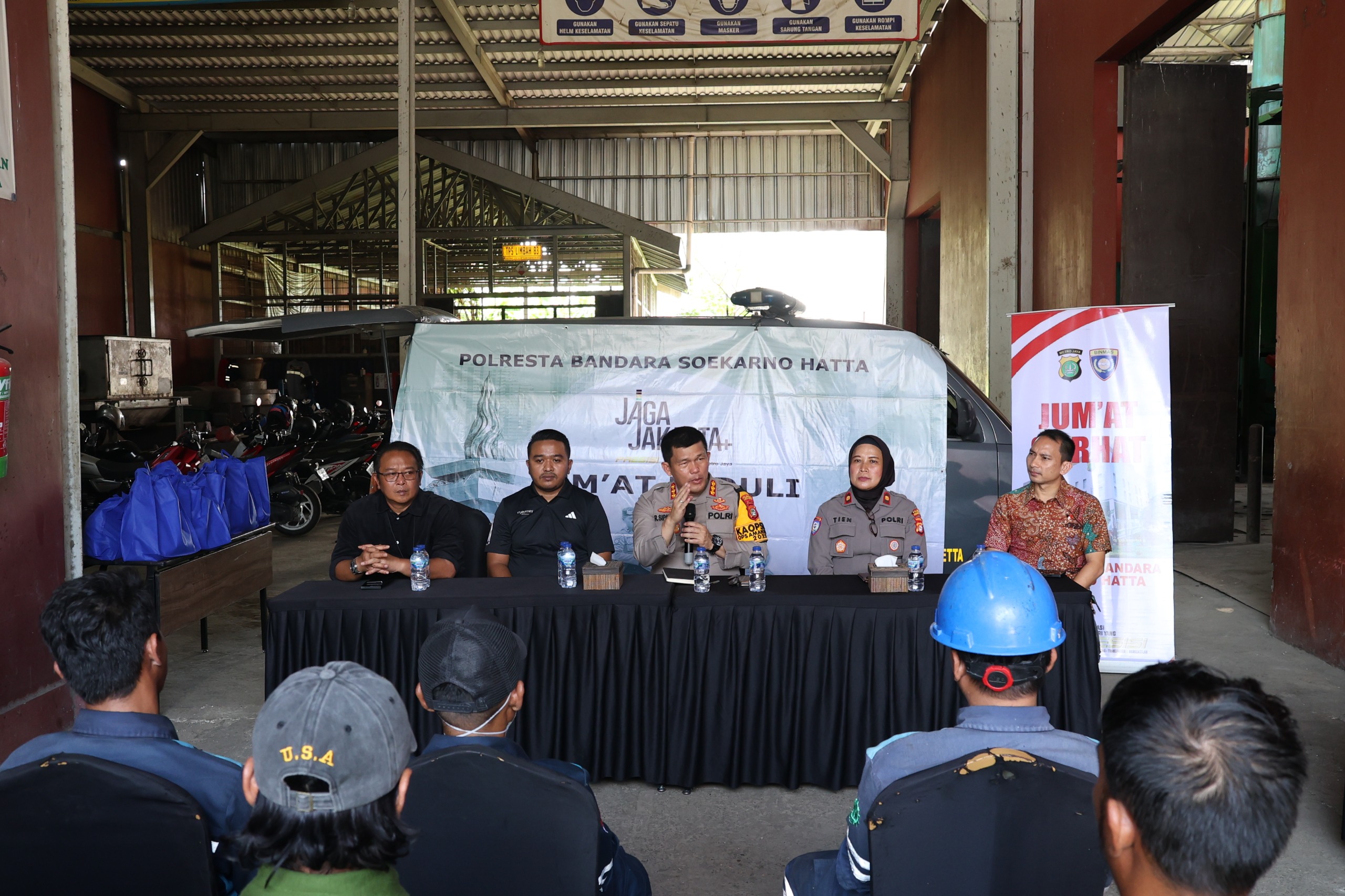 Jumat Curhat, Kapolresta Bandara Soetta Ajak Karyawan Jaga Kamtibmas Kondusif