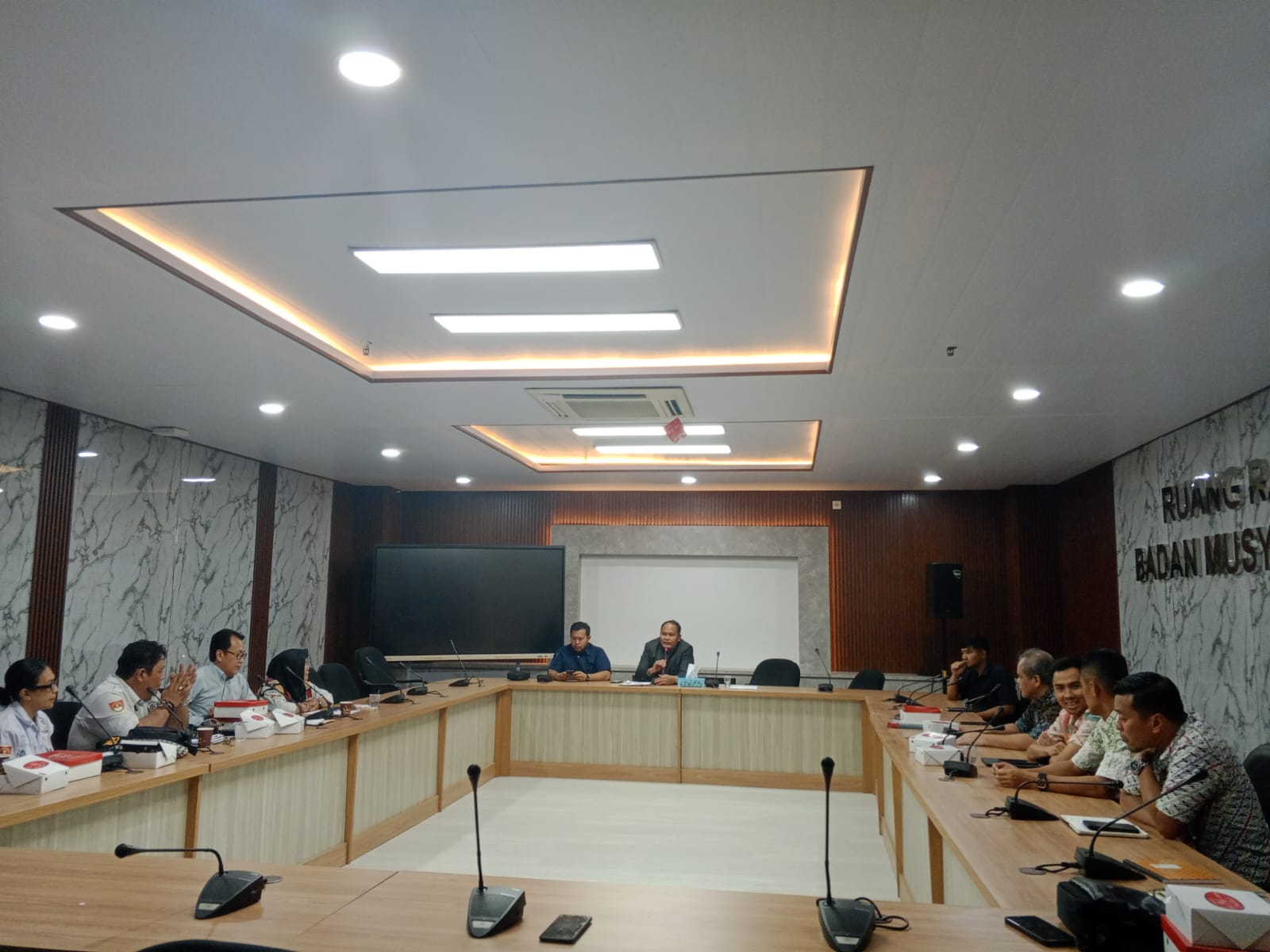 Makasanudin, SH Sebut RDP Hasilkan Keputusan Bersama Terkait Penyalahgunaan Sebagian Lahan PSU Makasanudin, SH Sebut RDP Hasilkan Keputusan Bersama Terkait Penyalahgunaan Sebagian Lahan PSU