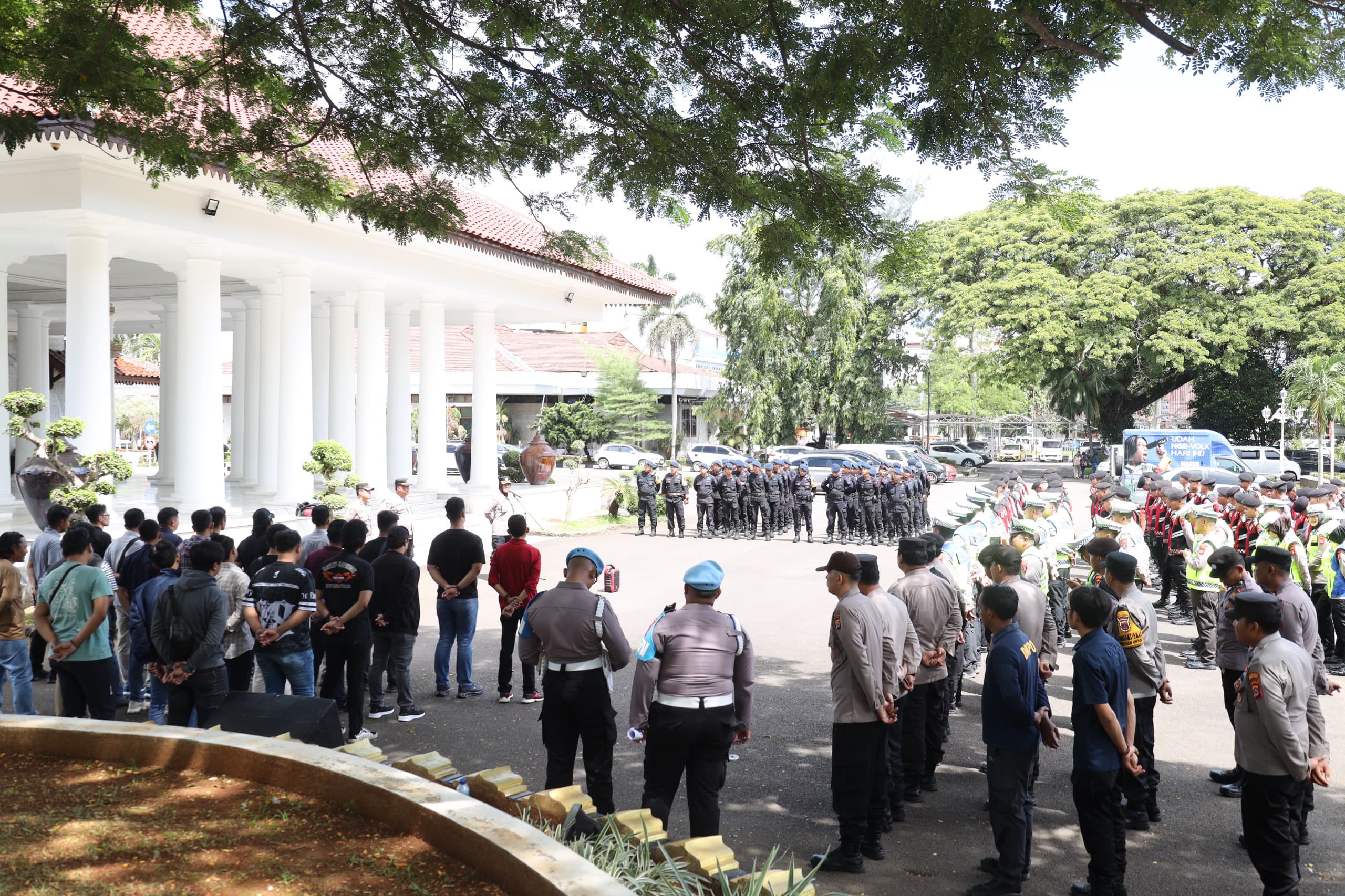 Polda Banten Amankan Festival Musik Sound of BCF 2025