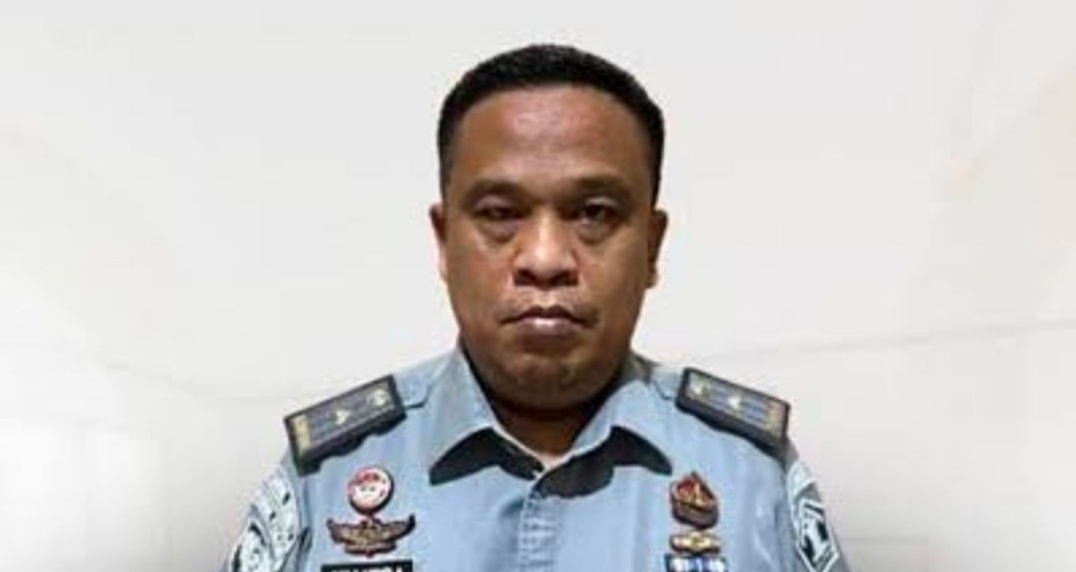 Ditjenpas Copot Kalapas Enemawira Gegara Paksa Tahanan Makan Daging Anjing Ditjenpas Copot Kalapas Enemawira Gegara Paksa Tahanan Makan Daging Anjing