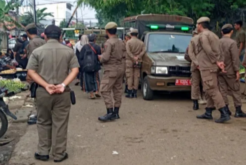 SATPOL PP Kota Tangerang Tertibkan Pedagang K5 di Pasar Anyar, 479 PKL Resmi Dipindahkan