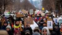 Protes Anti-ICE Menyebar di AS Pasca Penembakan Wanita Minneapolis Protes Anti-ICE Menyebar di AS Pasca Penembakan Wanita Minneapolis