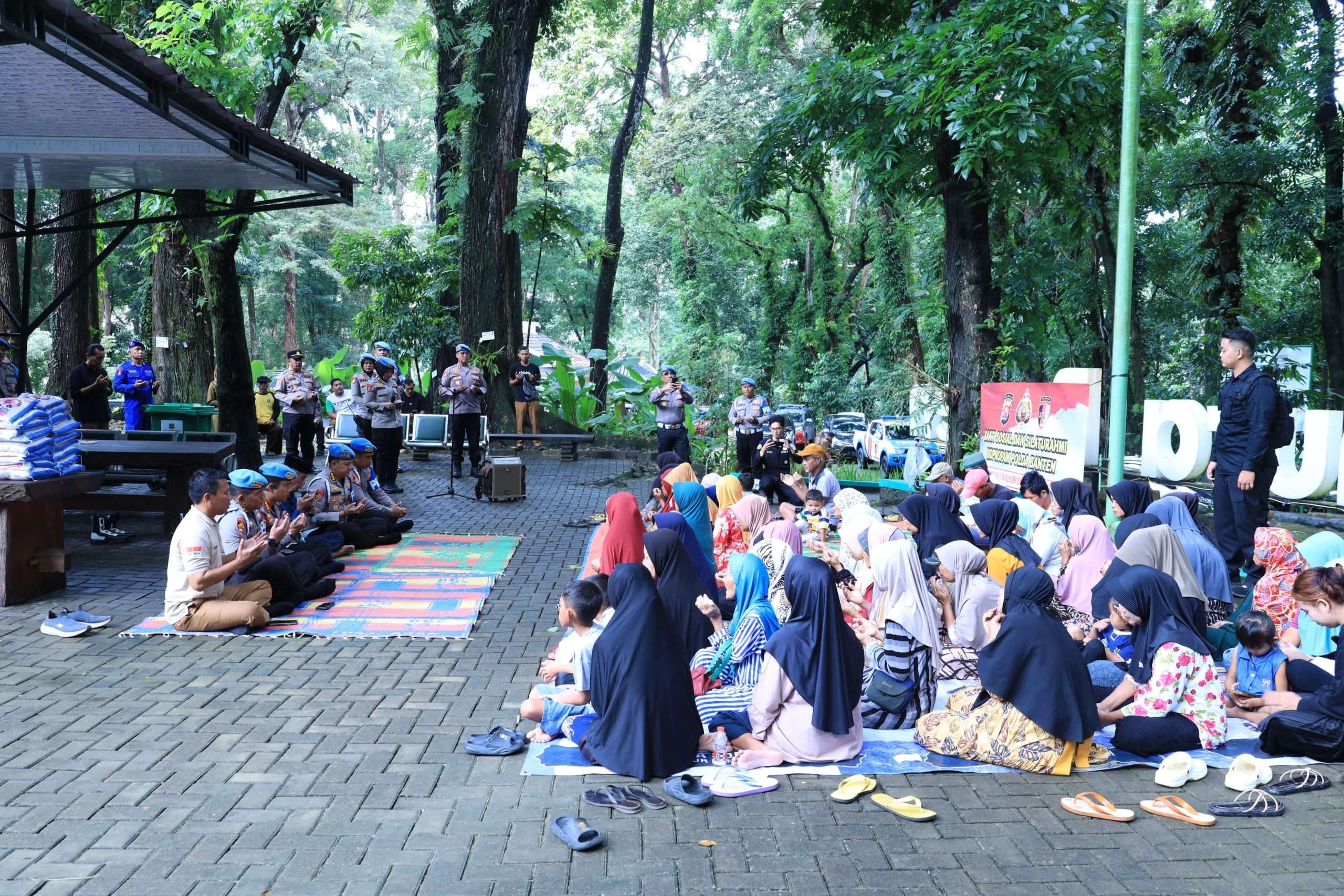 Bid Propam Polda Banten Gelar Bakti Sosial, Dalam Rangka Pembinaan Tradisi dan Pembaretan Bintara Remaja Divpropam