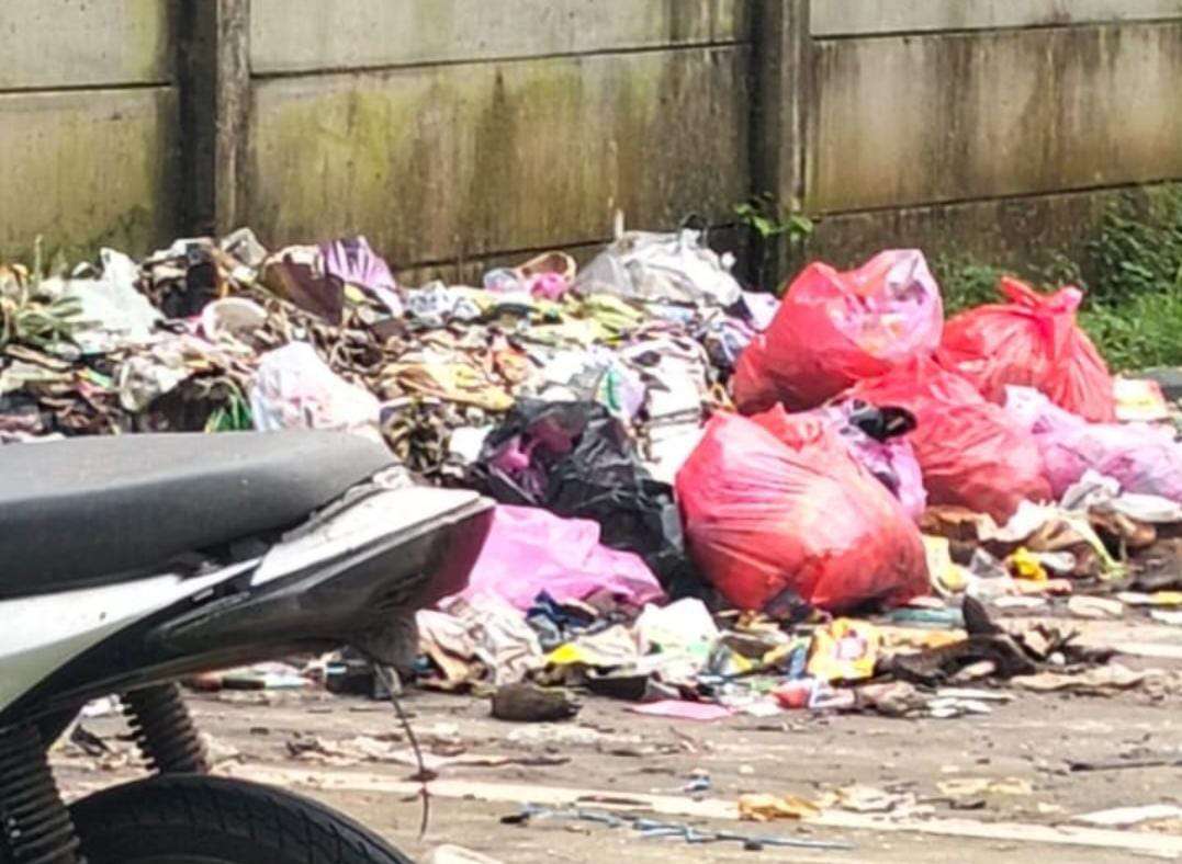 Baru setahun dibangun, Pengelola Pasar Baros Tak Mampu Jaga Kebersihan