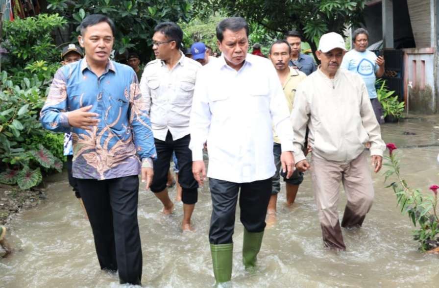 Bupati Tangerang Tinjau Lokasi Terdampak Banjir di Desa Mekarsari Rajeg