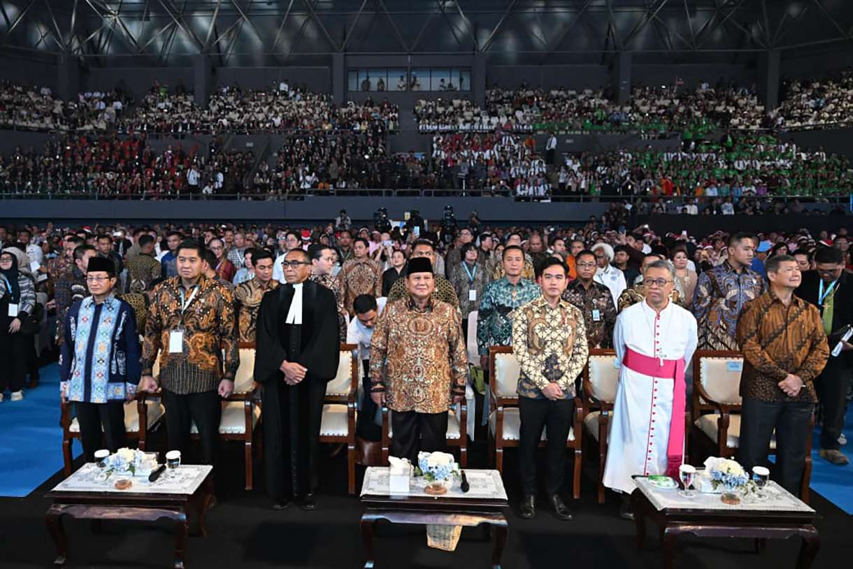 Prabowo: Kita Bersyukur Indonesia Damai, Hasil Survey Rakyat Indonesia Paling Bahagia di Dunia Prabowo: Kita Bersyukur Indonesia Damai, Hasil Survey Rakyat Indonesia Paling Bahagia di Dunia