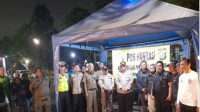 Kapolsek Karawaci Pimpin Apel Cipta Kondusif Libatkan Satpol PP, Pokdar hingga Ojol Kamtibmas Kapolsek Karawaci Pimpin Apel Cipta Kondusif Libatkan Satpol PP, Pokdar hingga Ojol Kamtibmas