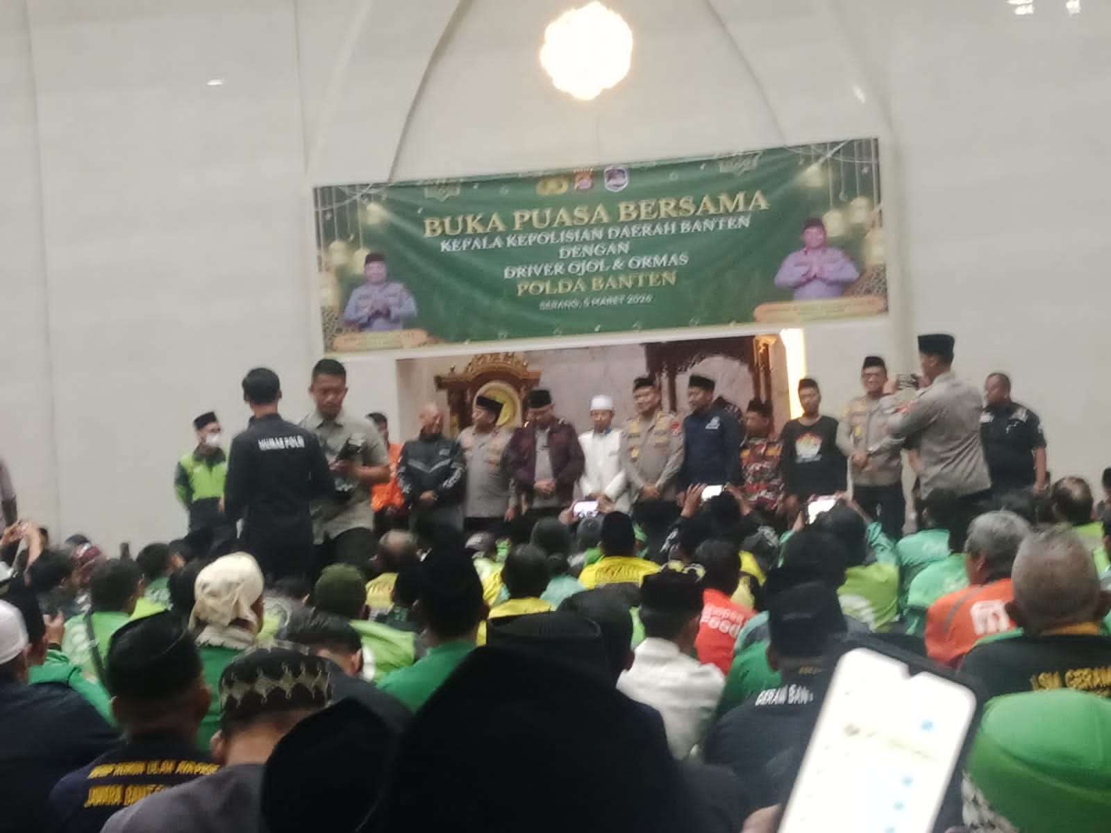 Kapolda Banten Rangkul Ojol dan Ormas, Buka Puasa Bersama Perkuat Sinergi Kamtibmas