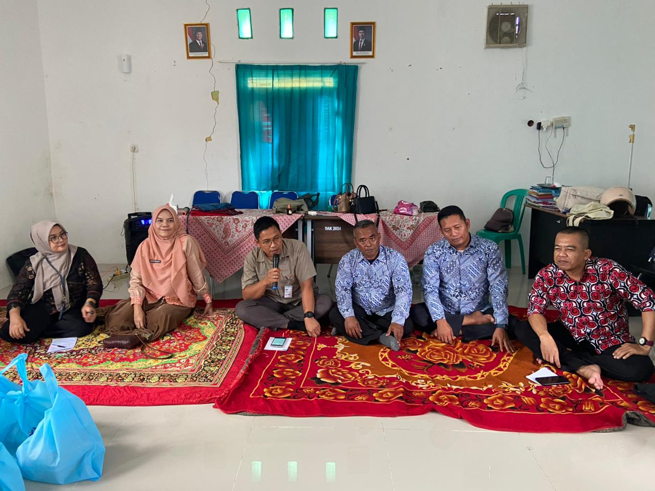 BKKBN Banten Salurkan Bantuan Program GENTING di Pandeglang