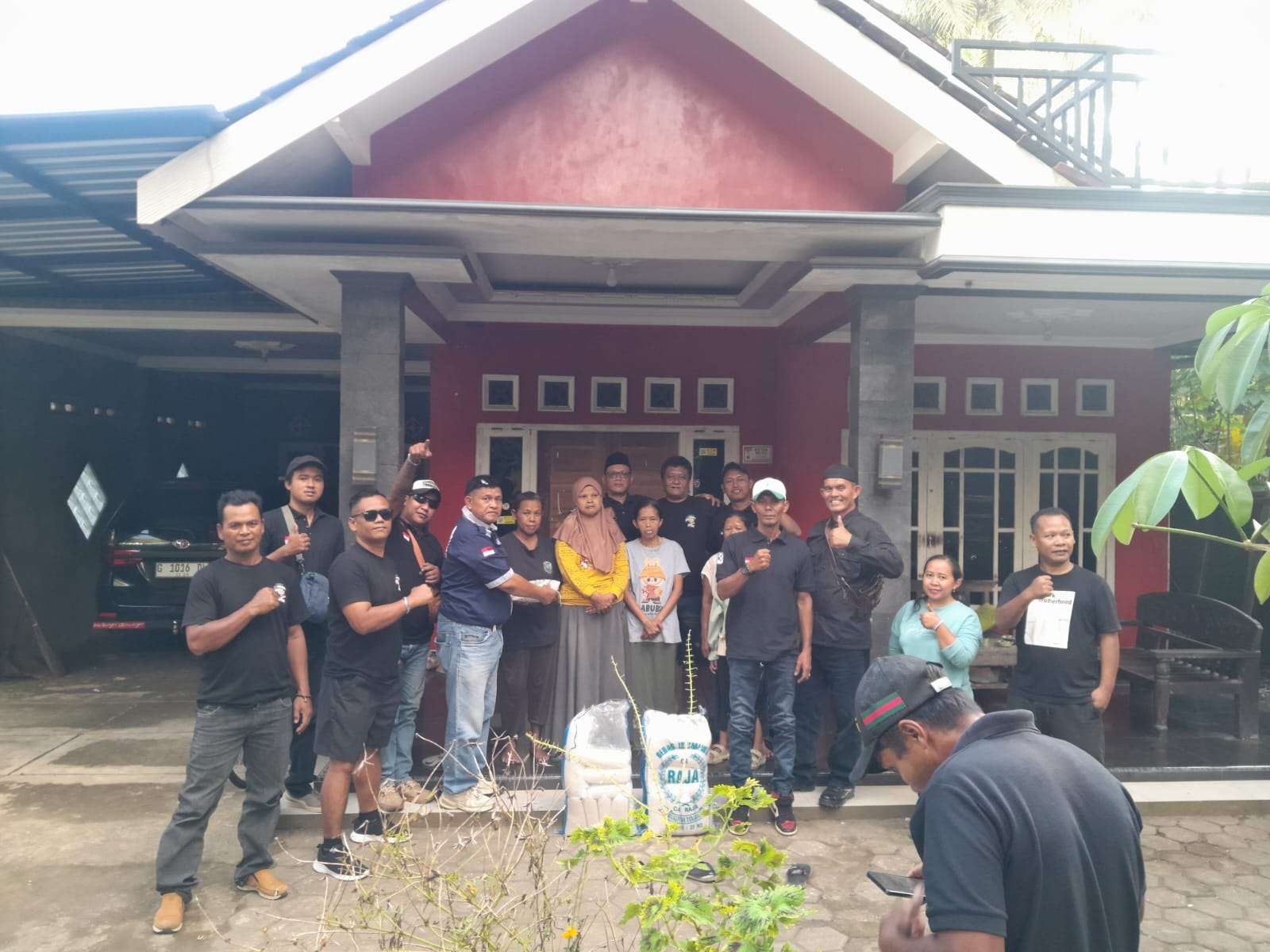 FKJR Korwil Gunungkidul Tebar Kebaikan, Bagikan 600 Paket Takjil di Titik Nol Wonosari