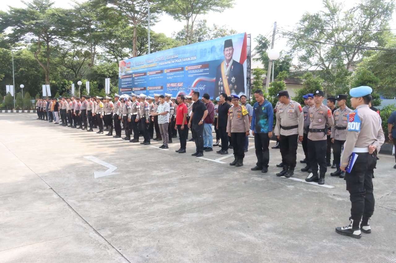 Wakapolresta Tangerang Kombes Pol Christian Aer Pimpin Apel Hari Ke-3 Ops Ketupat Maung 2026