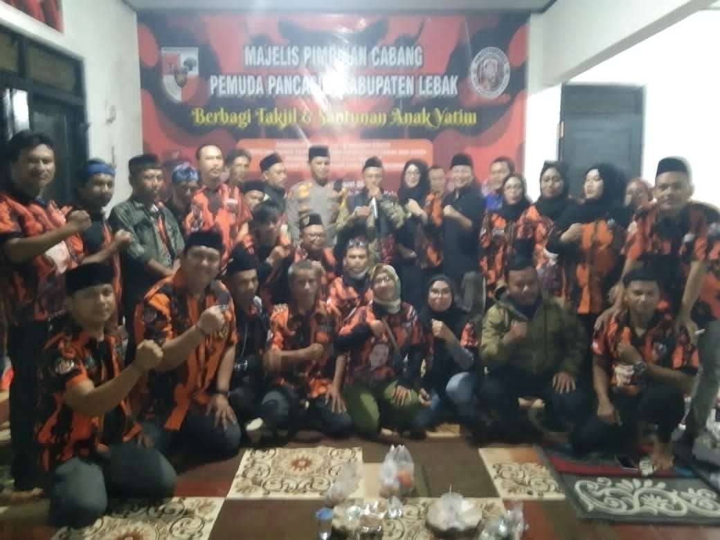 MPC Pemuda Pancasila Lebak Bagikan Takjil dan Santuni Anak Yatim