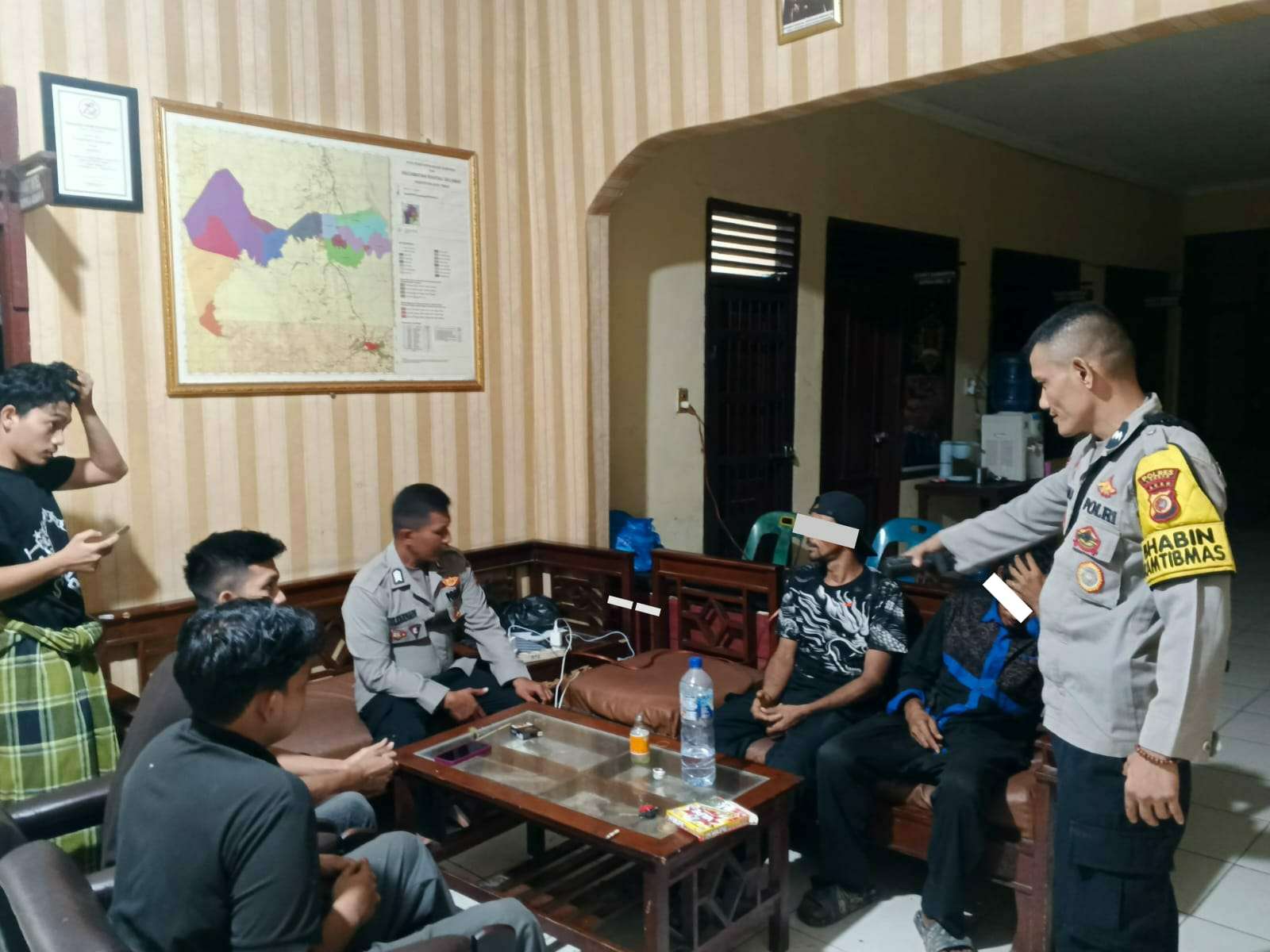 Bukan Kolor Ijo di Jemuran, Alat Jemur Aluminium Dicuri Pelaku Kejahatan Bukan Kolor Ijo di Jemuran, Alat Jemur Aluminium Dicuri Pelaku Kejahatan
