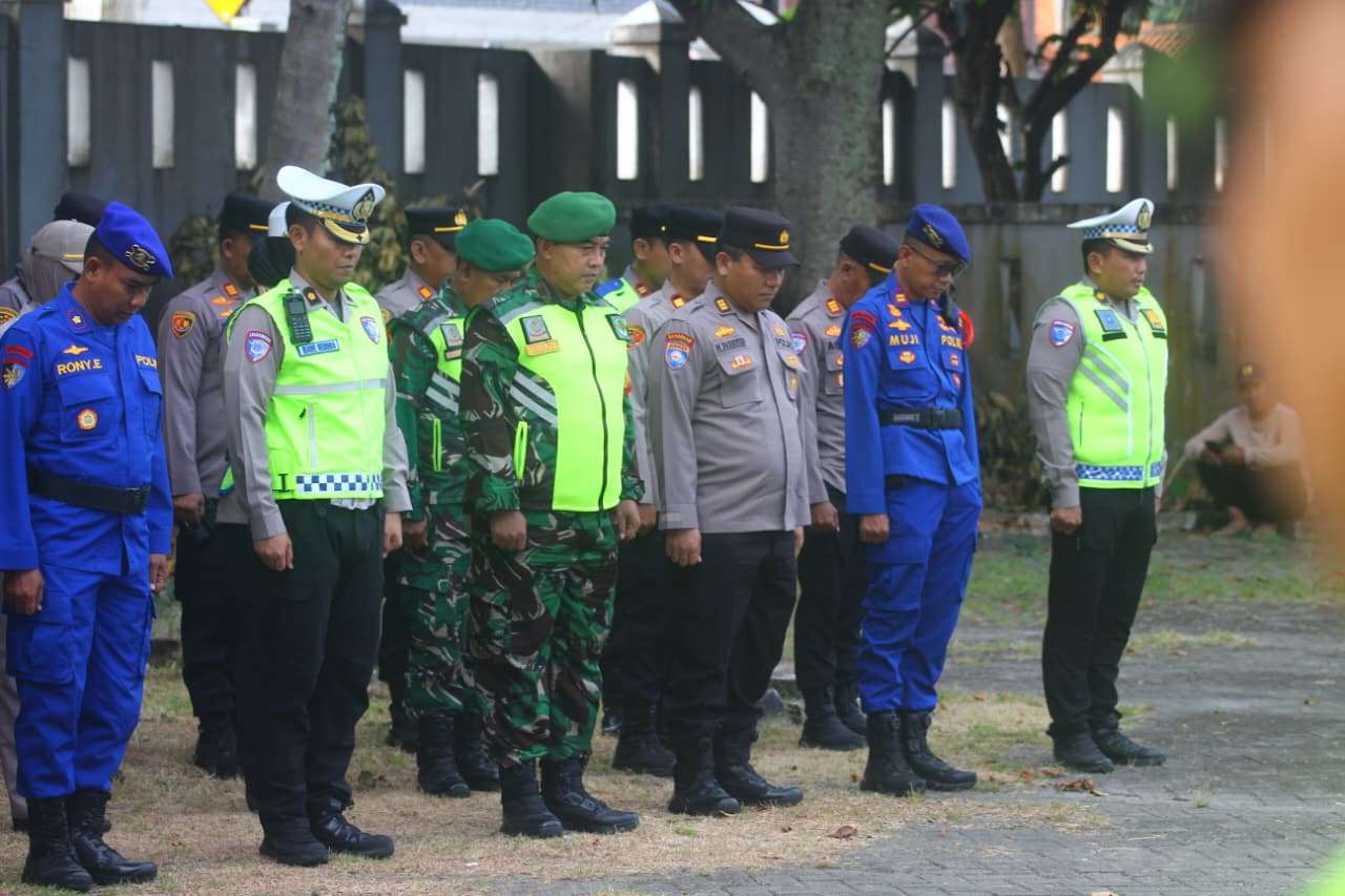 Polda Banten Gelar Apel Pergeseran Pasukan untuk Pengamanan Jalur Wisata Pasca Lebaran