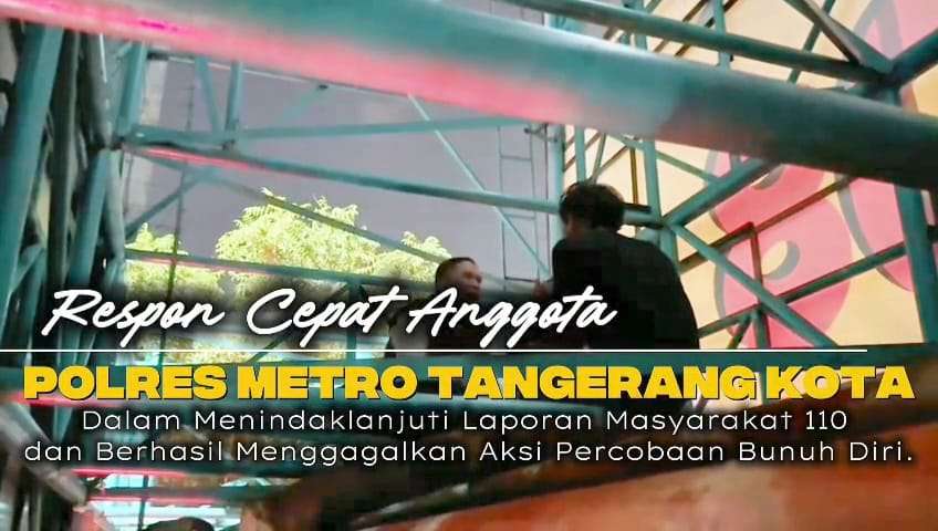 Dramatis! Pria Panjat Reklame di Daan Mogot, Diduga Depresi Akibat Masalah Keluarga
