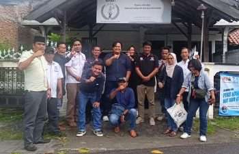 Ketua DPW IWOI Jawa Tengah Serahkan SK Pembentukan DPD IWOI Purworejo