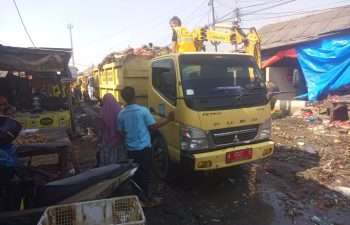 Tumpukan Sampah di Pasar Banjarsari Cikande Berhasil Diangkut, Warga Apresiasi