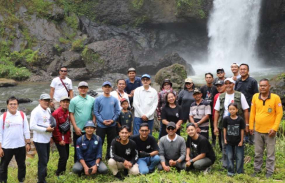 Wabup Dion Jelajahi Pesona Alam Bruno, Dorong Kesadaran Masyarakat Pentingnya Pariwisata