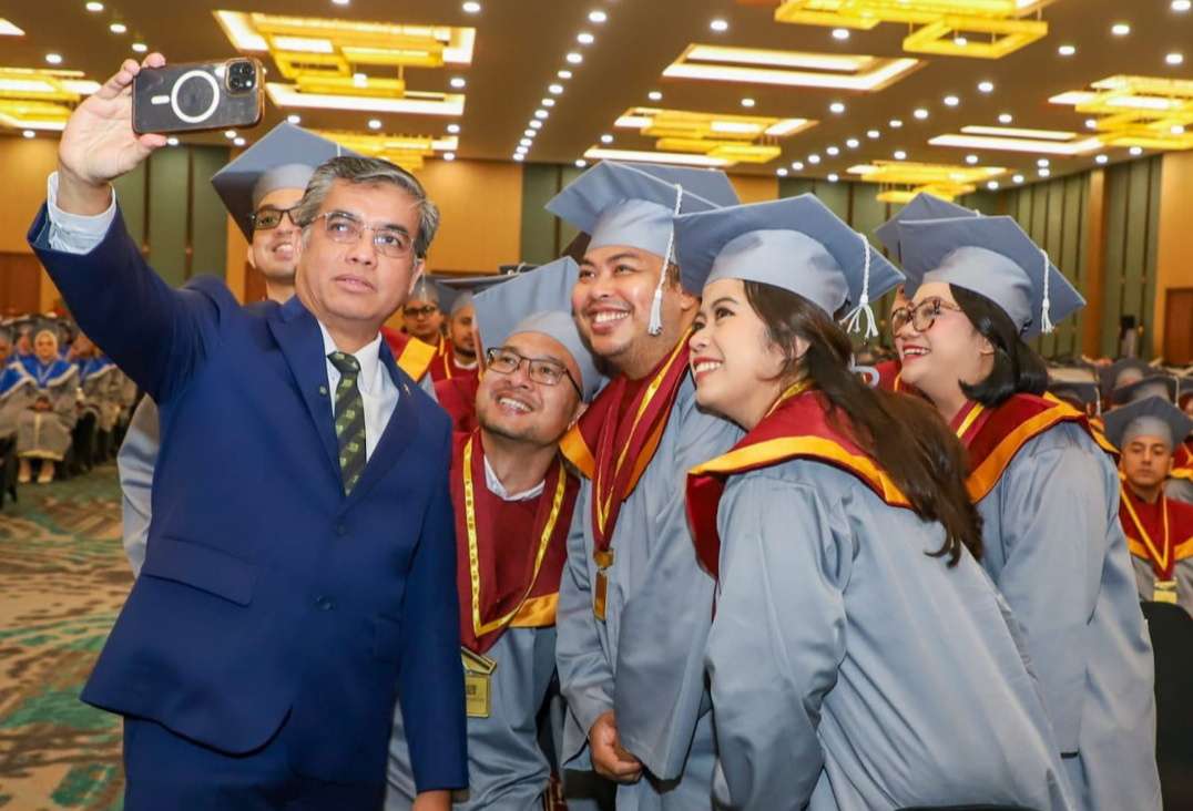 Lulusan Perguruan Tinggi Harus Miliki Strategi Triple Readiness Hadapi Era AI