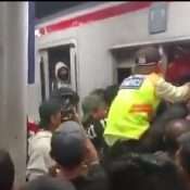 Breaking: Argo Bromo Anggrek Sambar KRL di Bekasi Timur, 4 Tewas 38 Luka