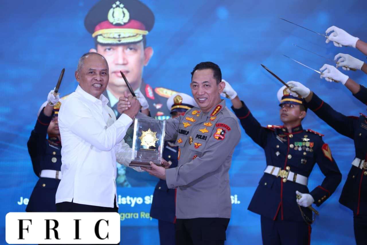Kapolri Terima Adhi Bhakti Senapati, Jadi Motivasi Perkuat Sinergi Keamanan