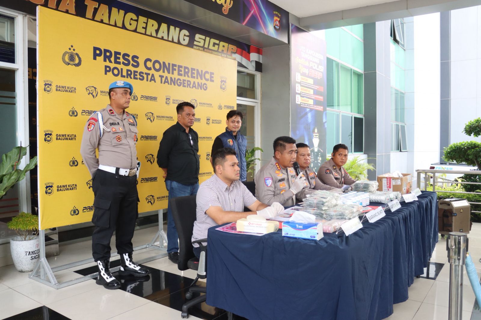 Polresta Tangerang Bongkar Peredaran 37 Ribu Butir Obat Keras Ilegal, Dua Pria Ditangkap