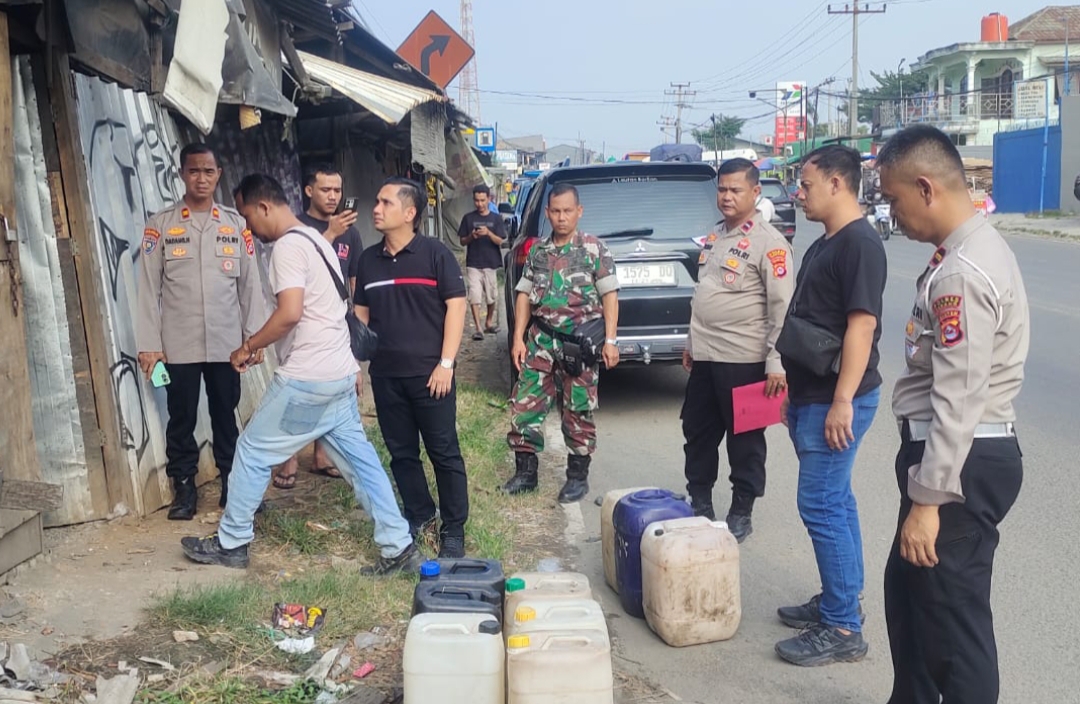 Polsek Cikande Gelar Operasi Pekat, Amankan Ratusan Liter Miras Jenis Tuak