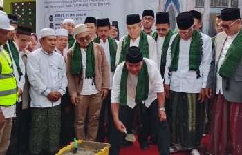 Bupati Tangerang Letakkan Batu Pertama Pembangunan Masjid At Ta’awun di Green Savana Citra Raya