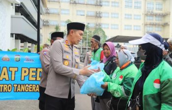 Polres Metro Tangerang Kota Gelar Jumat Peduli Bersama Komunitas Ojol