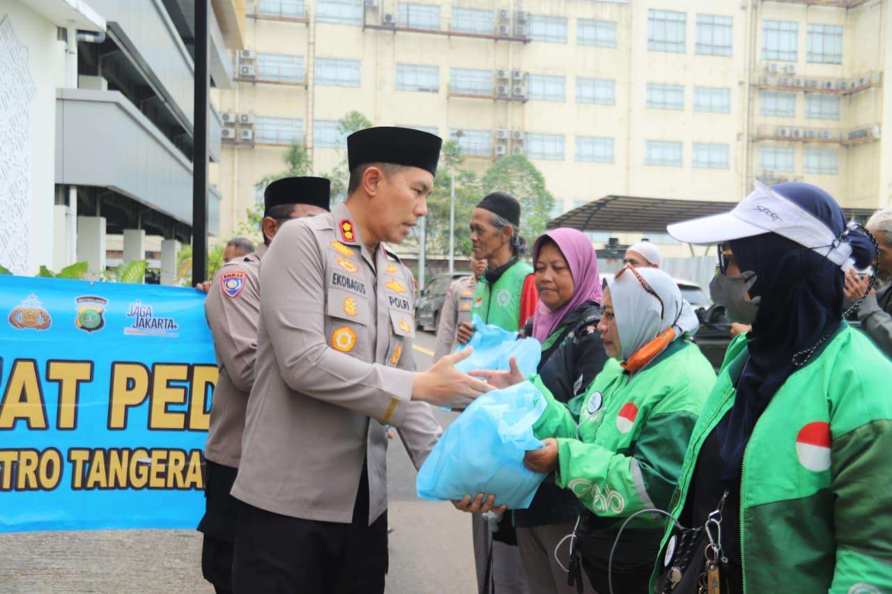 Polres Metro Tangerang Kota Gelar Jumat Peduli Bersama Komunitas Ojol