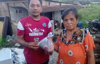 Ketua IWO Indonesia Kota Serang Salurkan Daging Kurban untuk Warga Cipocok