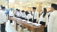 Menaker Lantik 976 ASN: Tekankan Semangat Belajar, Integritas, dan Kekompakan