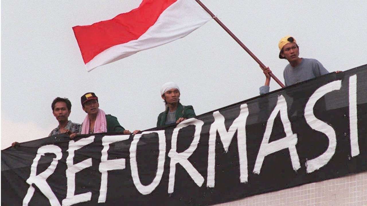 28 Tahun Reformasi: Krisis Kapitalisme, Pelajaran Rezim Orde Baru dan Jalan Menuju Kedaulatan Rakyat